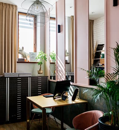 Stanowisko doradcy w salonie Lazur Optique